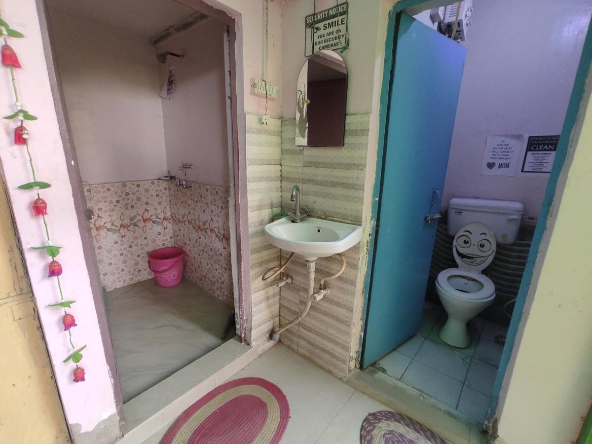 Superinn Home Stay& Guest House Агра Экстерьер фото