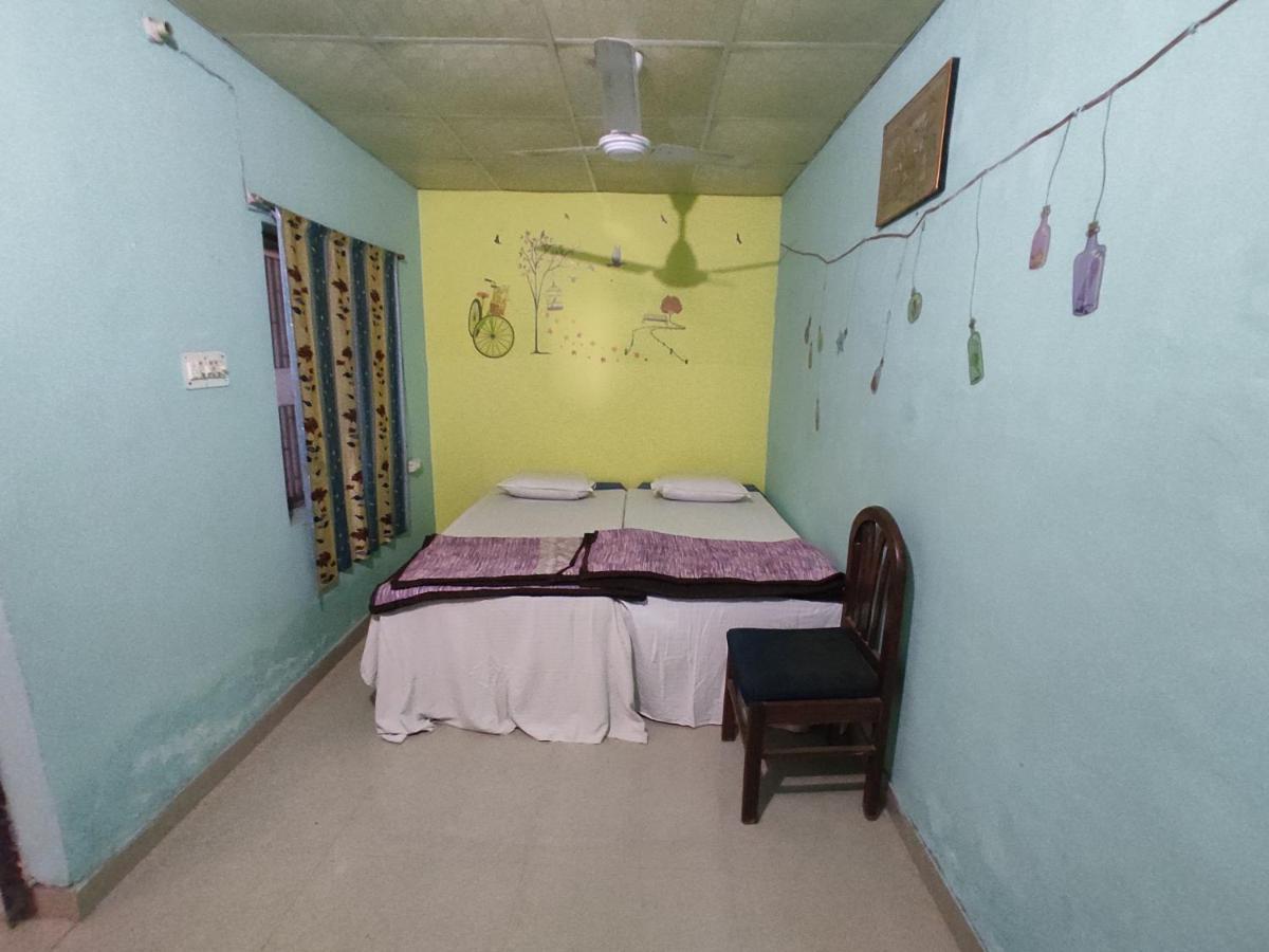 Superinn Home Stay& Guest House Агра Экстерьер фото